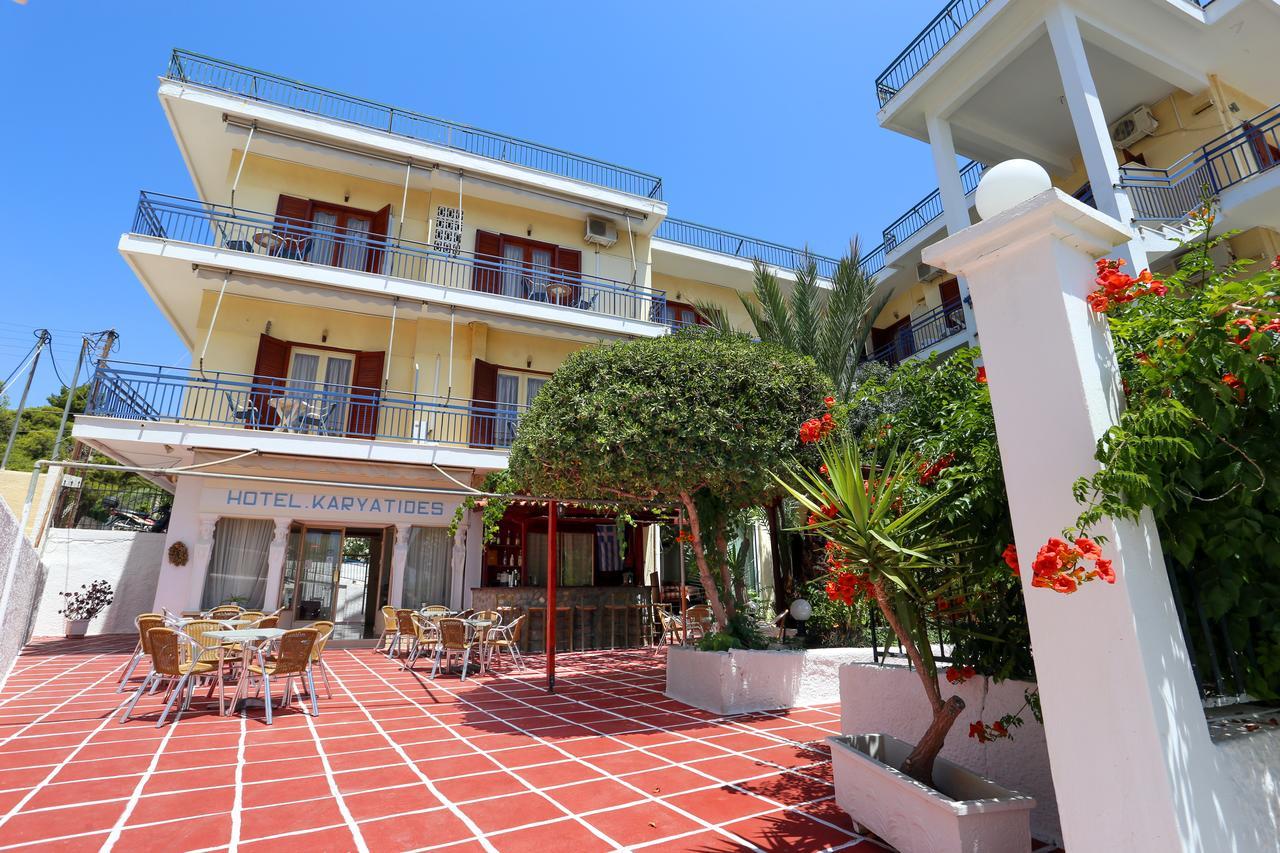 Hotel Karyatides Agia Marina  Buitenkant foto