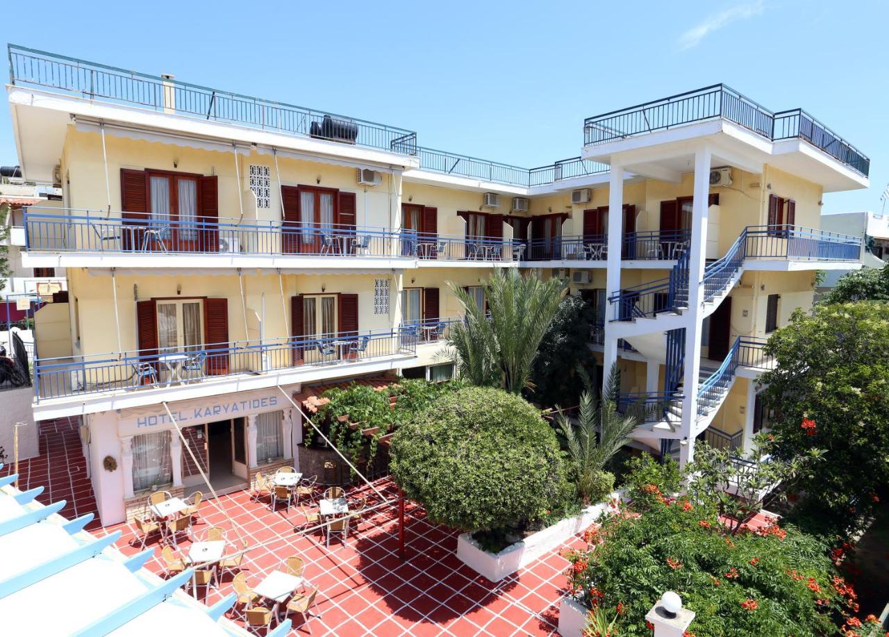 Hotel Karyatides Agia Marina  Buitenkant foto