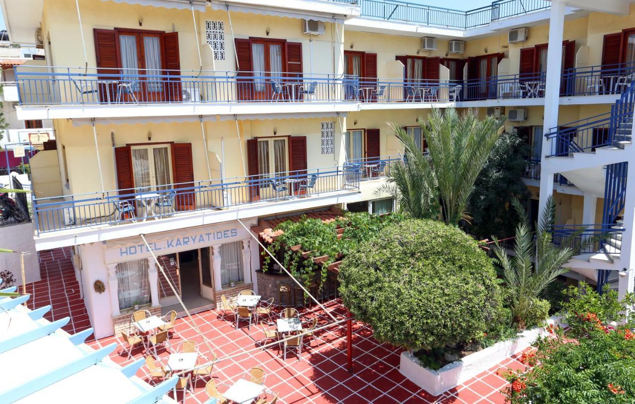 Hotel Karyatides Agia Marina  Buitenkant foto